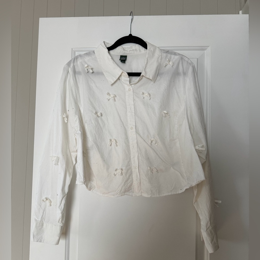Wild Fable White Button Down Shirt with Bow Details